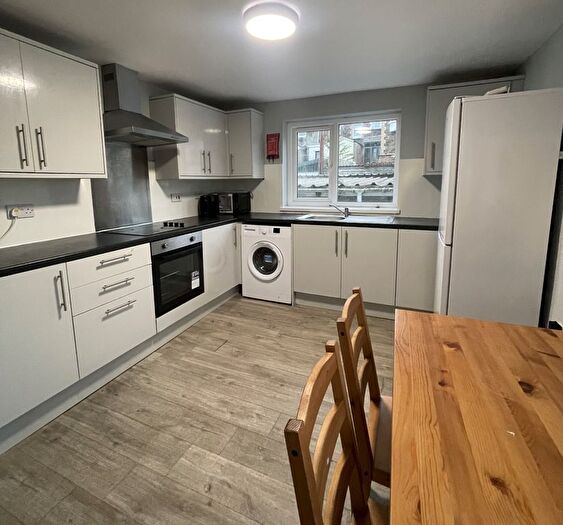 3 Bedroom Flat To Rent In Queen Street, Treforest, Pontypridd, CF37