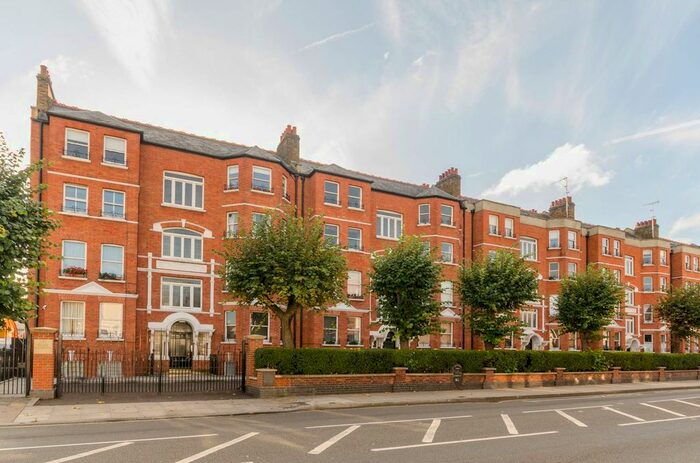 1 Bedroom Flat To Rent In Fulham Road, Fulham, London, SW6