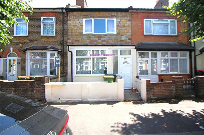 3 Bedroom Terraced House For Sale In Berkeley Road, Manor Park, E12