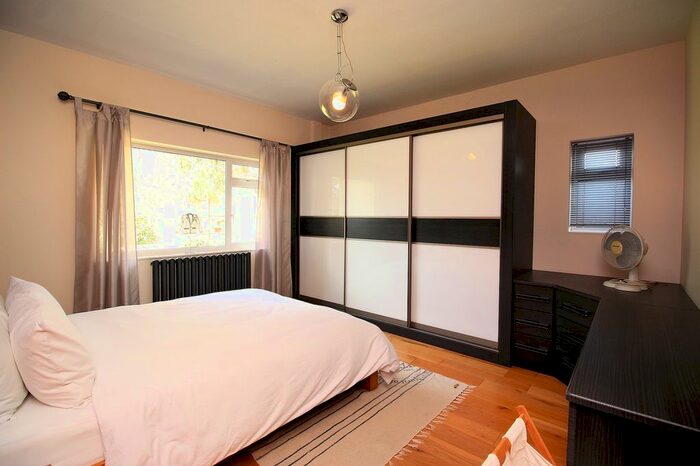 4 Bedroom Detached Bungalow For Sale In Glenfield Frith Drive, Glenfield, LE3
