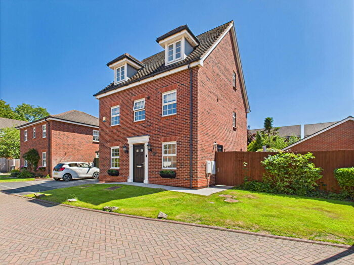 5 Bedroom Detached House For Sale In Chadwicke Close, Stapeley, Nantwich, CW5