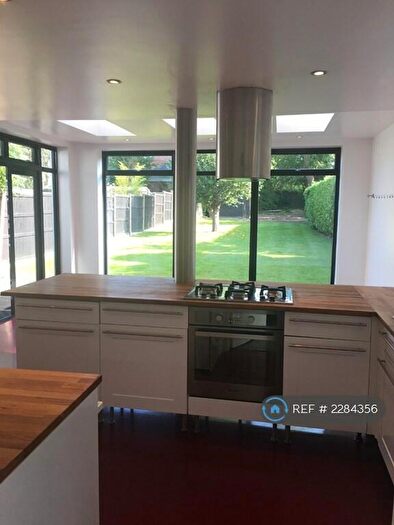 3 Bedroom Semi-Detached House To Rent In Woodside Road, Amersham, HP6