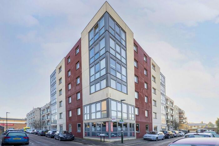 1 Bedroom Flat To Rent In Garden Road, Richmond, TW9