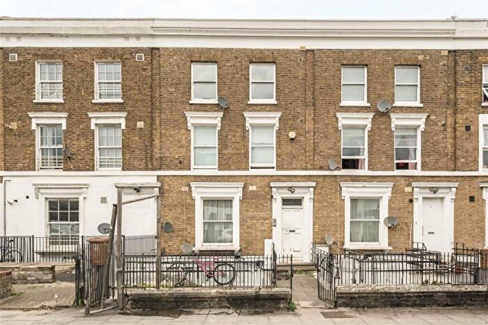 2 Bedroom Flat To Rent In New Cross Road, New Cross, SE14