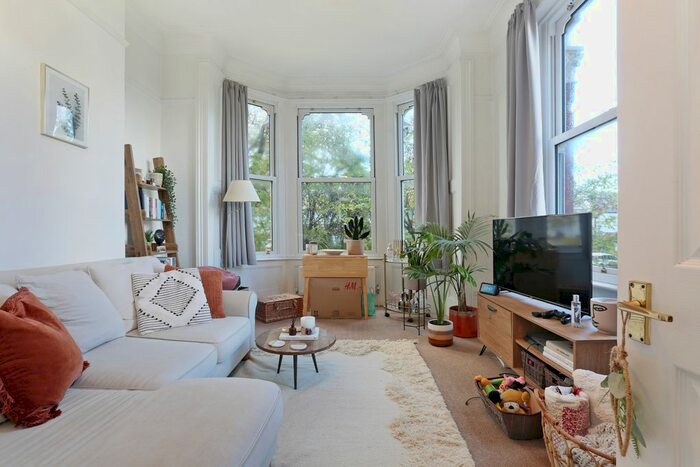 1 Bedroom Property To Rent In Lordship Lane, London, Greater London, SE22