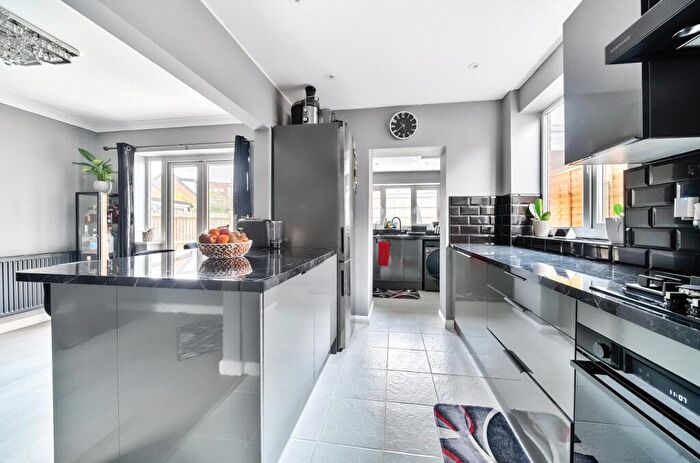 3 Bedroom Detached House For Sale In Bridge Road, Bagshot, Surrey, GU19