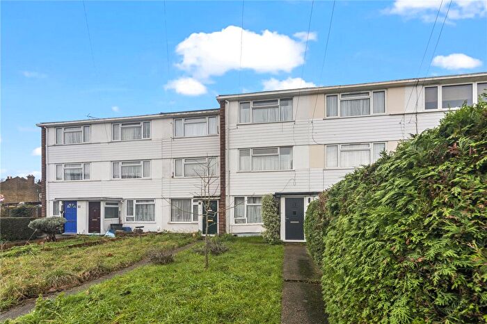 3 Bedroom Terraced House For Sale In Nelson Road, Twickenham, TW2