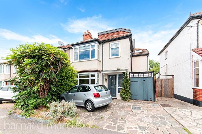 4 Bedroom Semi-Detached House For Sale In Lavender Avenue, Worcester Park, KT4