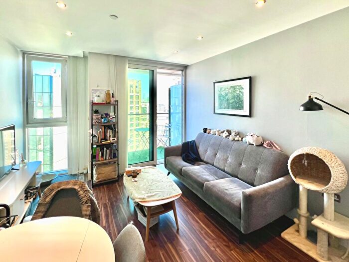 1 Bedroom Apartment To Rent In Altitude Point, Aldgate East, E1