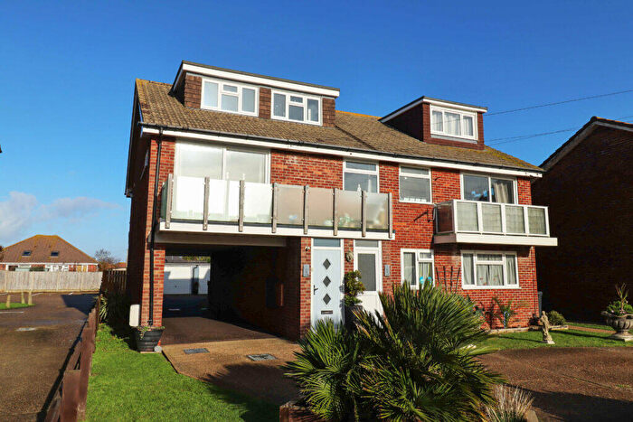 3 Bedroom Maisonette For Sale In Southwood Road, Hayling Island, PO11