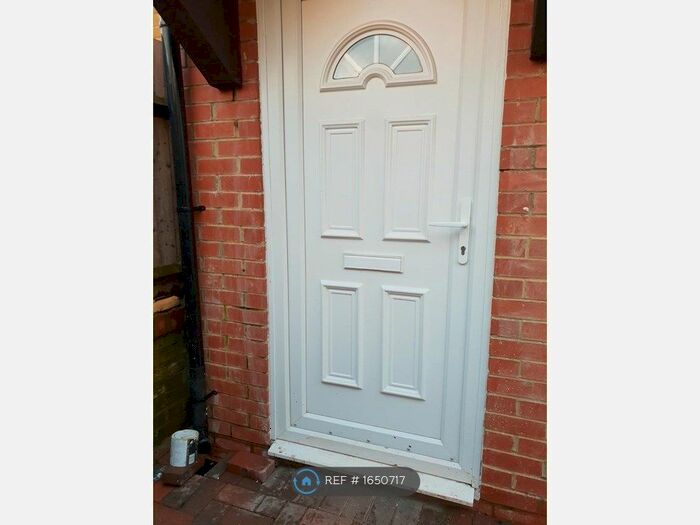 1 Bedroom Flat To Rent In Backwater Place, Kingston Upon Thames, KT1