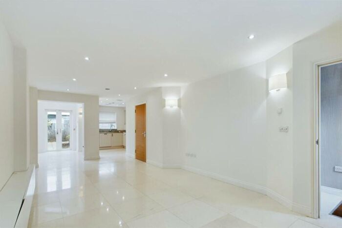 3 Bedroom Terraced House For Sale In Litten Terrace, Chichester, PO19