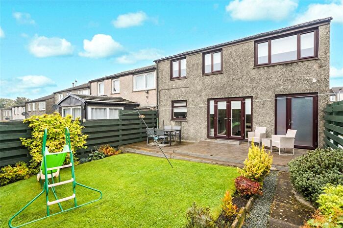 3 Bedroom End Of Terrace House For Sale In Medlar Road, Glasgow, Lanarkshire, G67