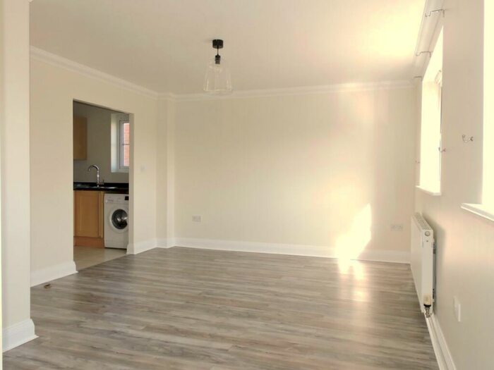 1 Bedroom Flat To Rent In Symonds Court, Cheshunt, EN8