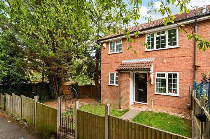 1 Bedroom End Of Terrace House For Sale In Rowan Walk, Chatham, Kent., ME4