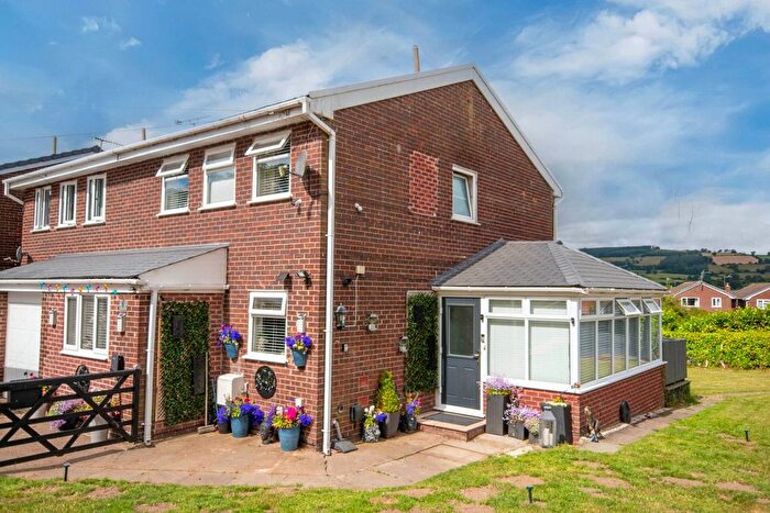 3 Bedroom End Terrace House For Sale In Ash Grove, Chirk, Wrexham, LL14