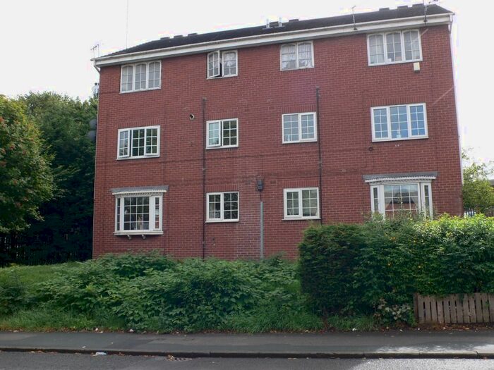 2 Bedroom Flat To Rent In Coupland Street, Beeston, Leeds, West Yorkshire, LS11