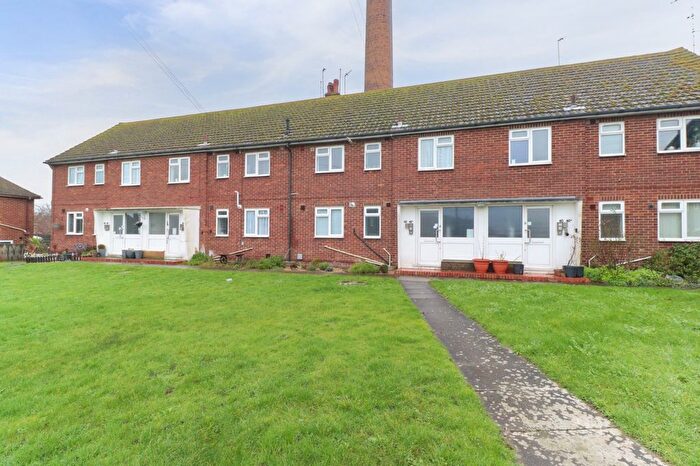 1 Bedroom Flat For Sale In Perkins Avenue, Margate, Kent, CT9