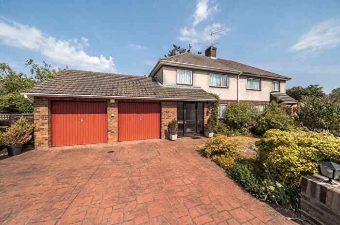 3 Bedroom Semi-Detached House For Sale In Manor Close, Bracknell, Berkshire, RG42