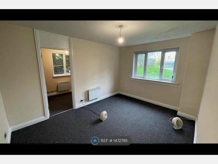 1 Bedroom Flat To Rent In Jerviston Court, Motherwell, ML1