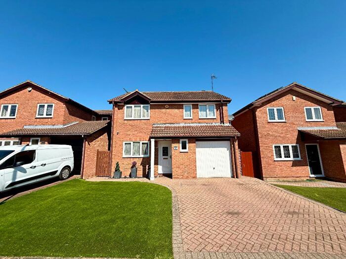 4 Bedroom Detached House For Sale In Allendale, Barton Hills, Luton, Bedfordshire, LU3