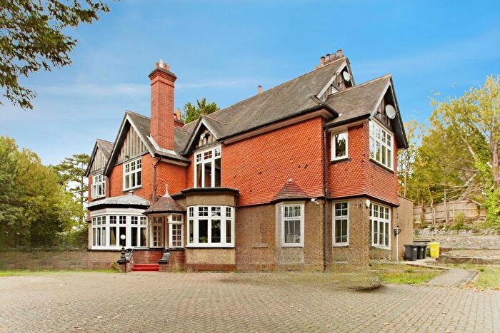 9 Bedroom Detached House For Sale In Hurnford Close, South Croydon, CR2