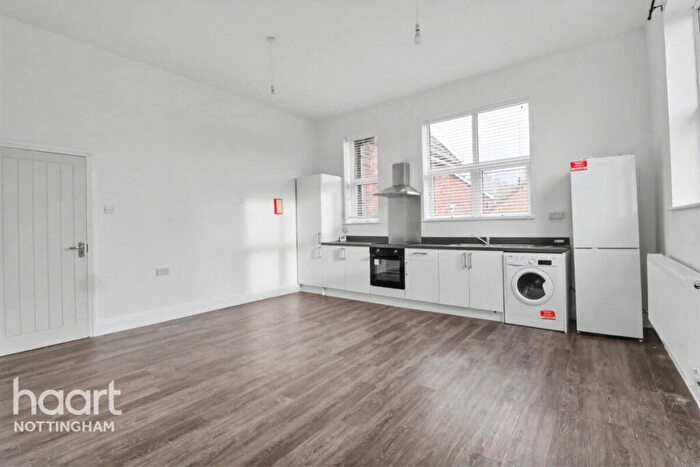 2 Bedroom Flat To Rent In Gilt Hill, Nottingham, NG16