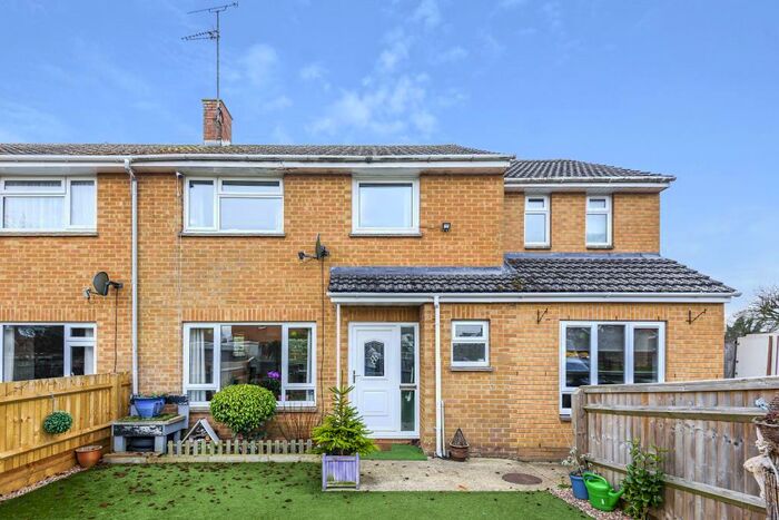 4 Bedroom Semi-Detached House For Sale In Croughton, Brackley, Northamptonshire, NN13
