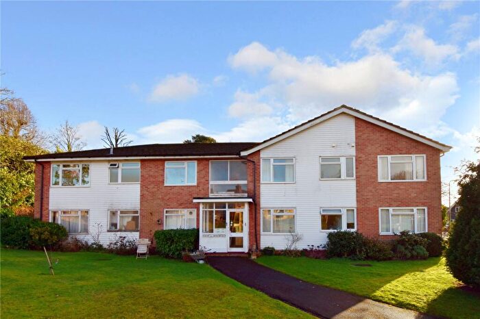 2 Bedroom Apartment To Rent In Gorselands, Newbury, Berkshire, RG14