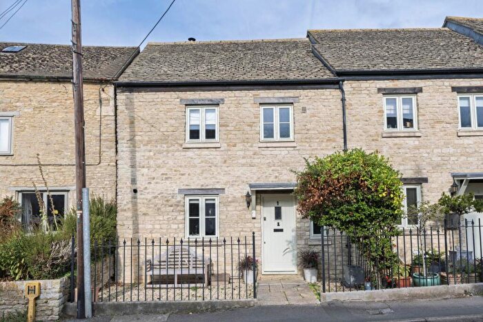 3 Bedroom Terraced House For Sale In Harveys Corner, Chadlington, OX7