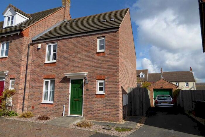 3 Bedroom Link Detached House To Rent In Costard Avenue, Heathcote, Warwick, CV34