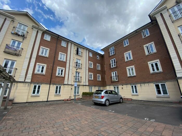 2 Bedroom Apartment To Rent In Town Centre, SN2