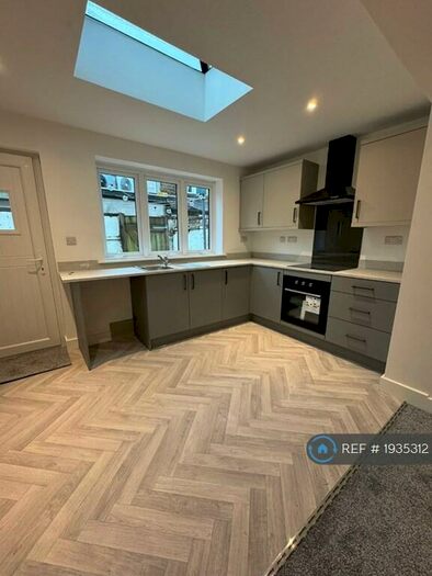 2 Bedroom Terraced House To Rent In Lebanon Street, Burnley, BB10