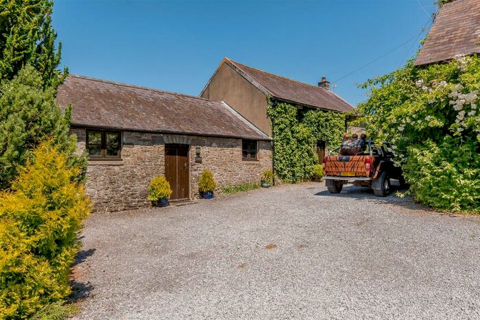3 Bedroom Detached House For Sale In Dryslwyn, Carmarthen, SA32