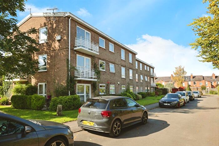 2 Bedroom Flat To Rent In Warwick Road, Stratford-Upon-Avon, CV37