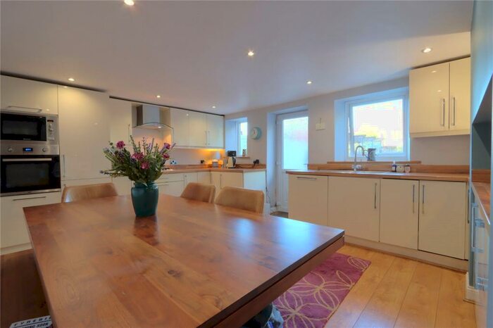 3 Bedroom Terraced House For Sale In Oak Terrace, Burnopfield, Newcastle Upon Tyne, NE16