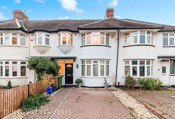 3 Bedroom Terraced House For Sale In Kingston Avenue, Cheam, Sutton, SM3