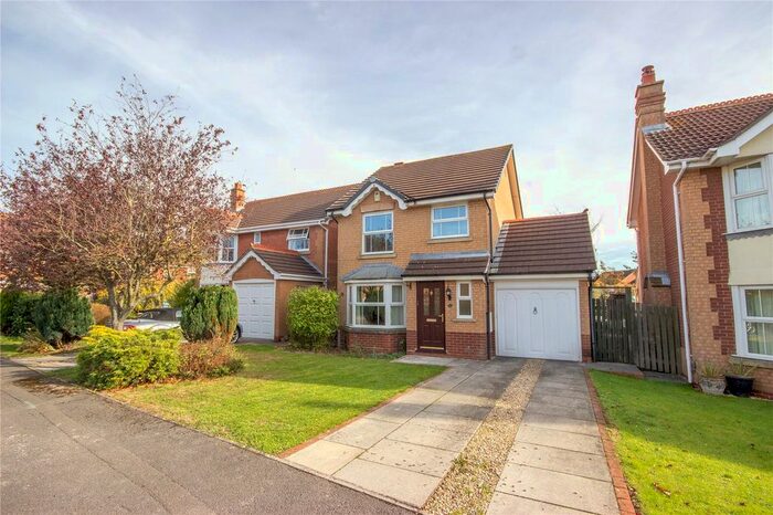 3 Bedroom Detached House To Rent In Hales Horn Close, Bradley Stoke, Bristol, BS32