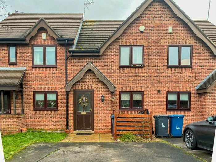 2 Bedroom House To Rent In Deepdale Close, Gamston, Nottingham, Nottinghamshire, NG2