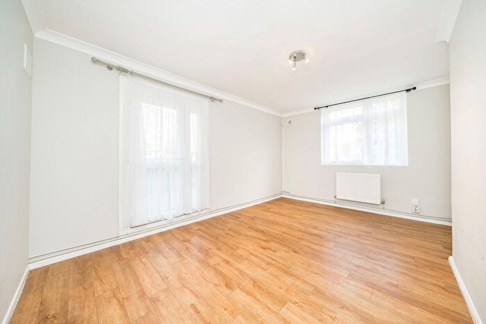 1 Bedroom Flat To Rent In Strathdon Drive, Tooting, SW17