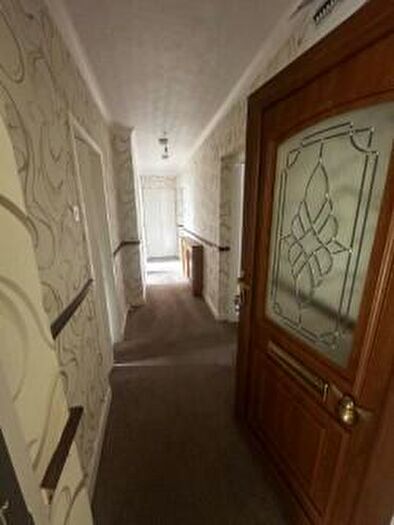 2 Bedroom Flat To Rent In Arnprior Road, Glasgow, G45