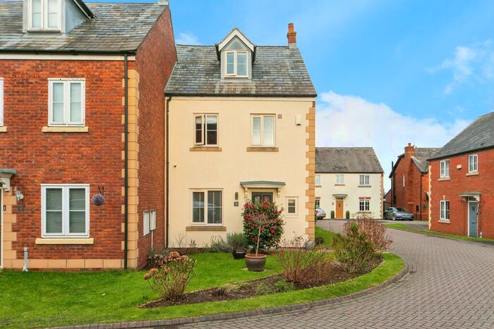 4 Bedroom Town House For Sale In Anvil Close, Elton, Chester, CH2