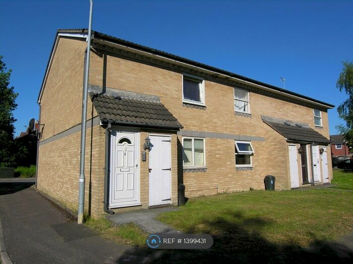 1 Bedroom Maisonette To Rent In Waterloo Close, Cardiff, CF23