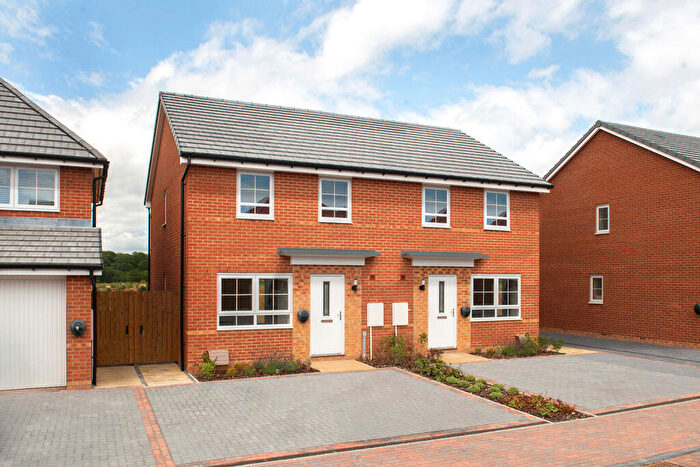 3 Bedroom Semi Detached House For Sale In Brokenstone Road, Feniscowles, Blackburn With Darwen, Lancashire, BB3