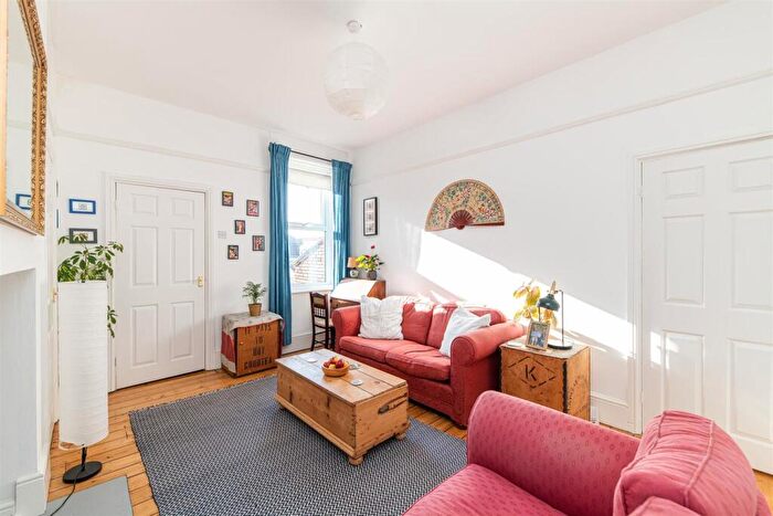 2 Bedroom Flat To Rent In Trewhitt Road, Heaton, Newcastle Upon Tyne, NE6