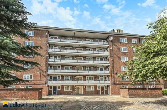 3 Bedroom Flat To Rent In Wyvil Road, London, SW8