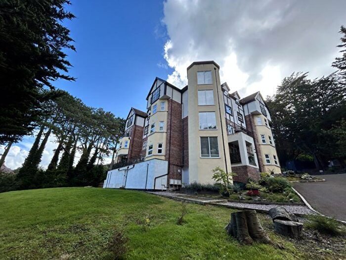 2 Bedroom Apartment For Sale In Oak Drive, Colwyn Bay, Conwy (County Of), LL29