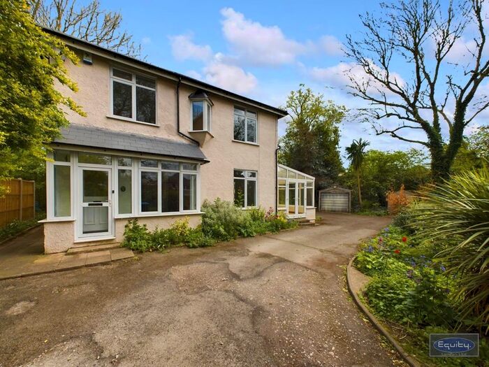 4 Bedroom Detached House To Rent In Standard Road, Bexleyheath, Kent `, DA6