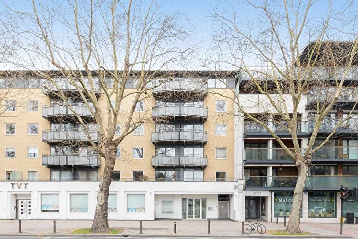 2 Bedroom Flat To Rent In Chiswick High Road, Chiswick, W4