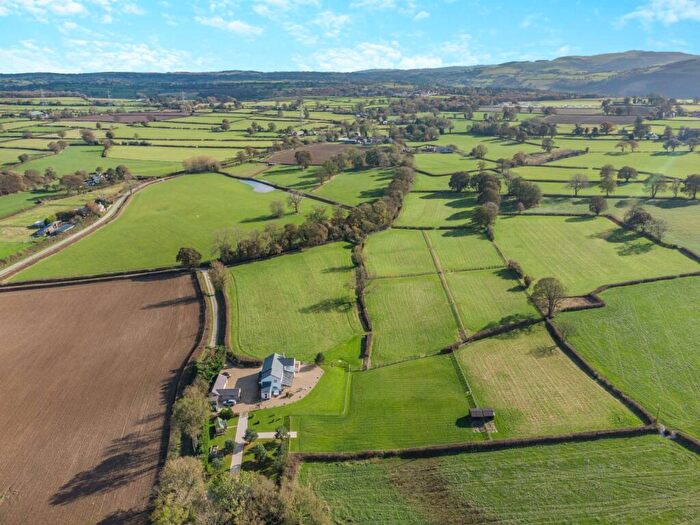 4 Bedroom Equestrian Facility For Sale In Pen Y Cefn, Caerwys, Mold, Flintshire, CH7